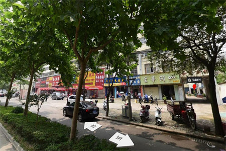 旭景园一二楼复试带院310平270万可按揭